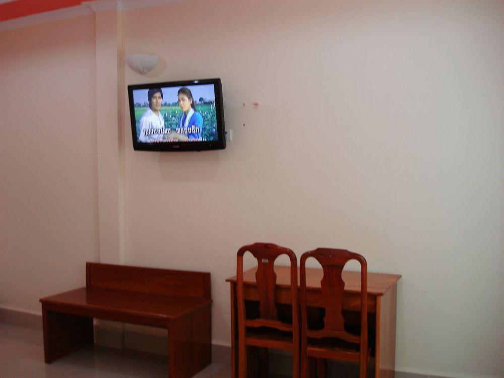 Lucky Star 2 Hotel Phnom Penh Bagian luar foto