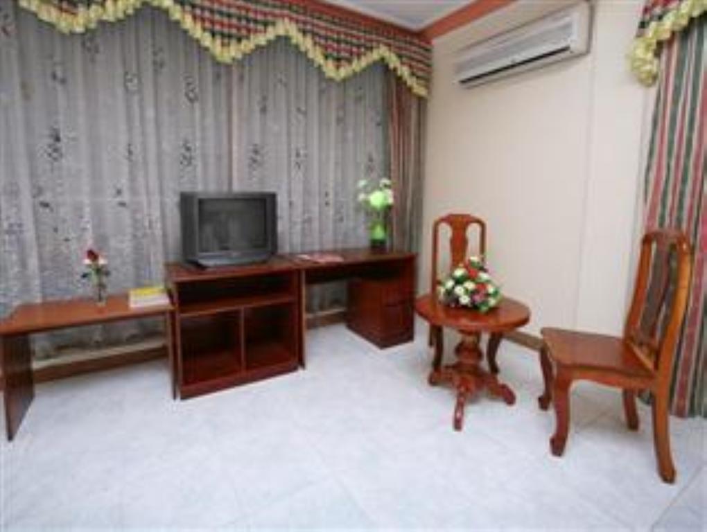 Lucky Star 2 Hotel Phnom Penh Bagian luar foto